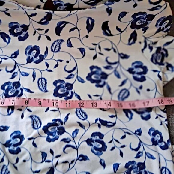 J. Jill Blue & White Floral Print Midi Dress - Short Sleeve, Soft Knit, Size XS - Picture 4 of 5